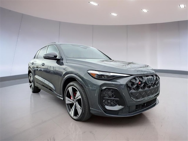 2025 Audi New SQ5 Premium Plus's photo