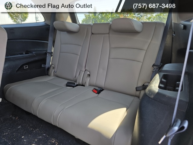 2017 Honda Pilot EX-L photo 21