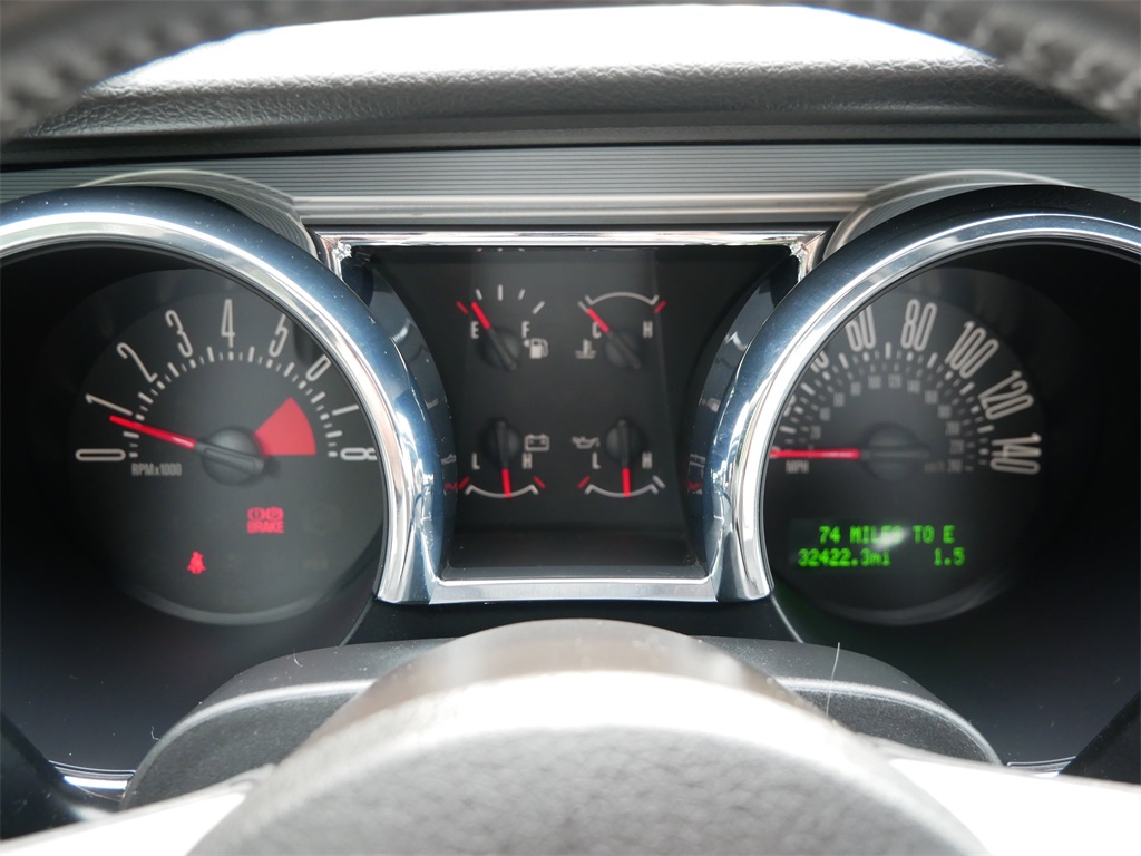 2008 Ford Mustang GT Premium photo 13