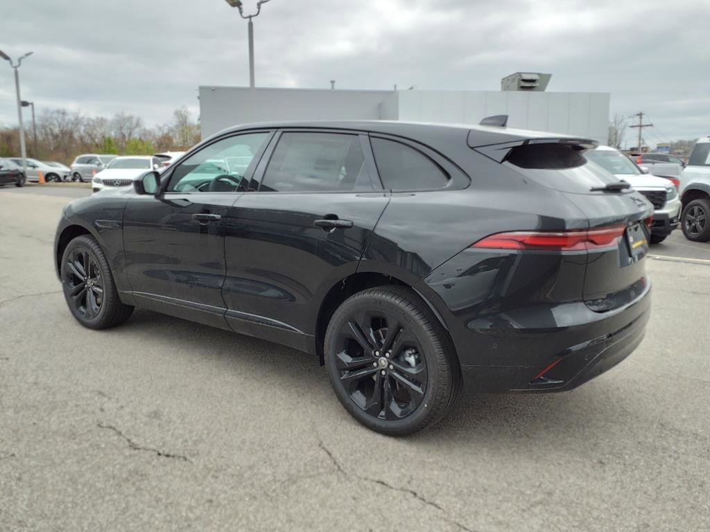 2026 Jaguar F-PACE P250 R-Dynamic S photo 3