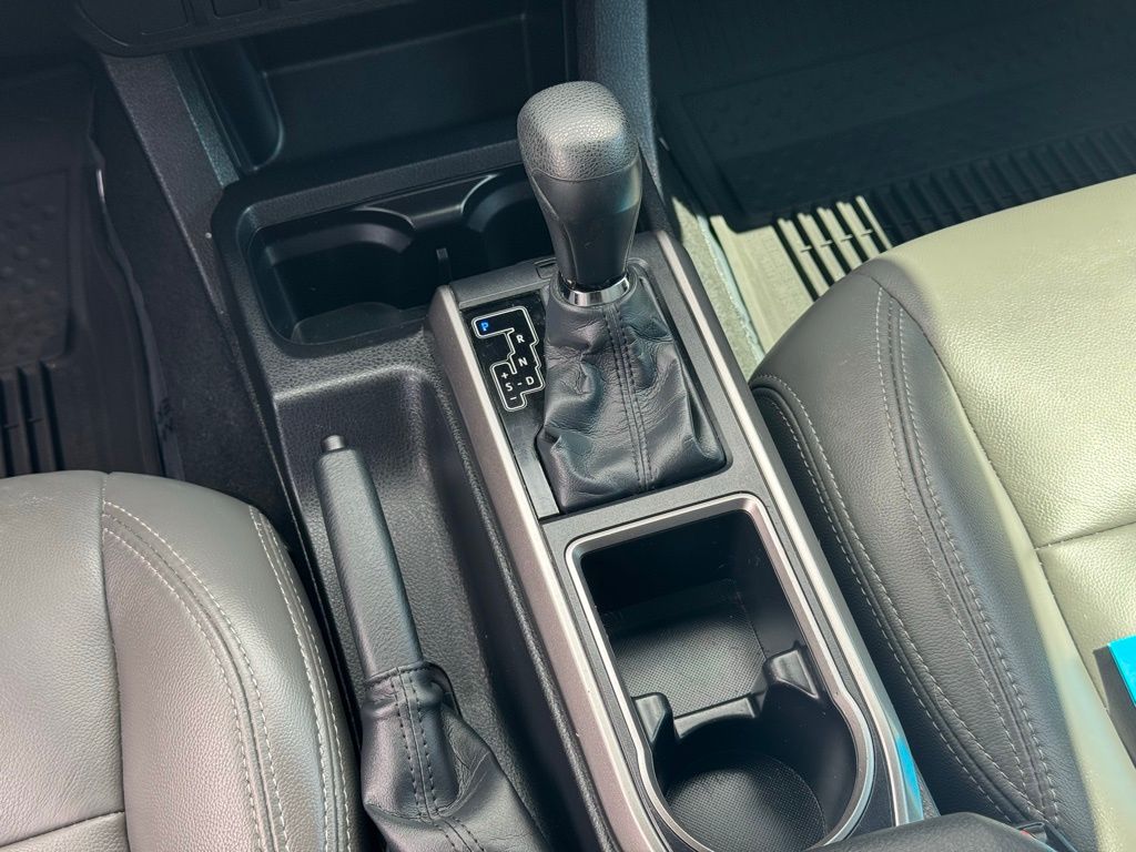 2023 Toyota Tacoma SR5 V6 photo 14