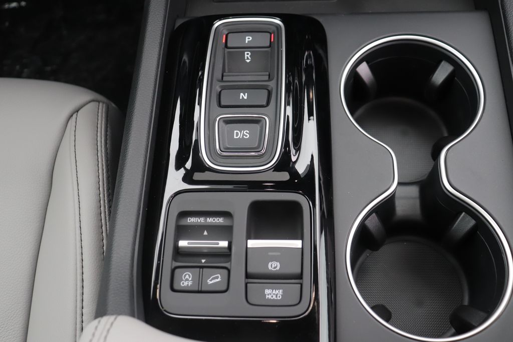 2025 Honda Pilot Touring photo 21