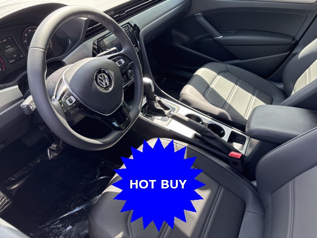 2021 Volkswagen Passat 2.0T SE photo 4