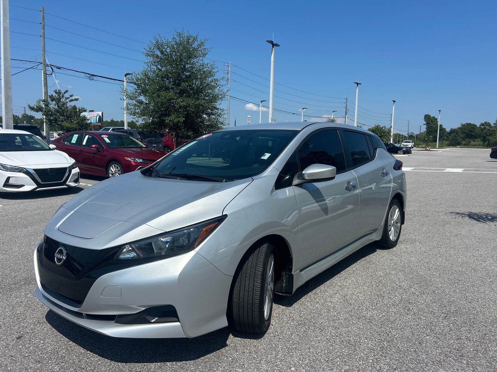 2024 Nissan Leaf S photo 3