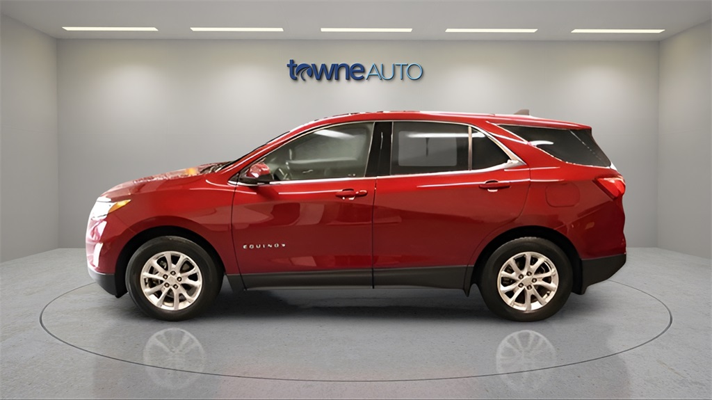 2020 Chevrolet Equinox LT photo 2