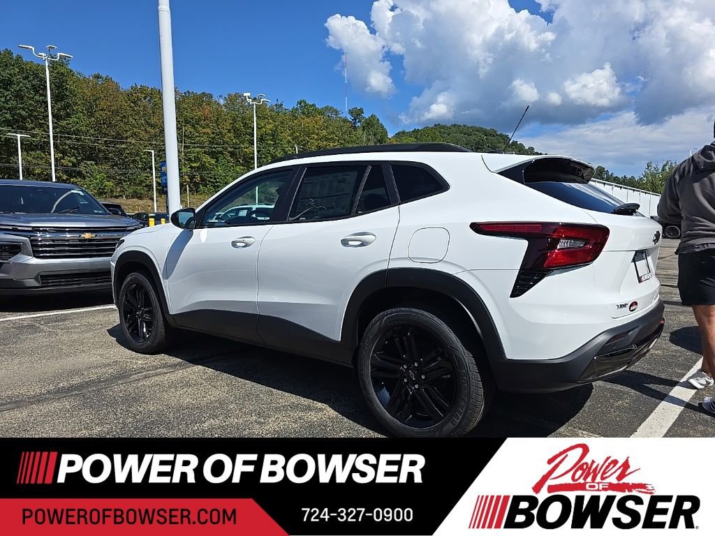 2025 Chevrolet Trax ACTIV 2 photo 3