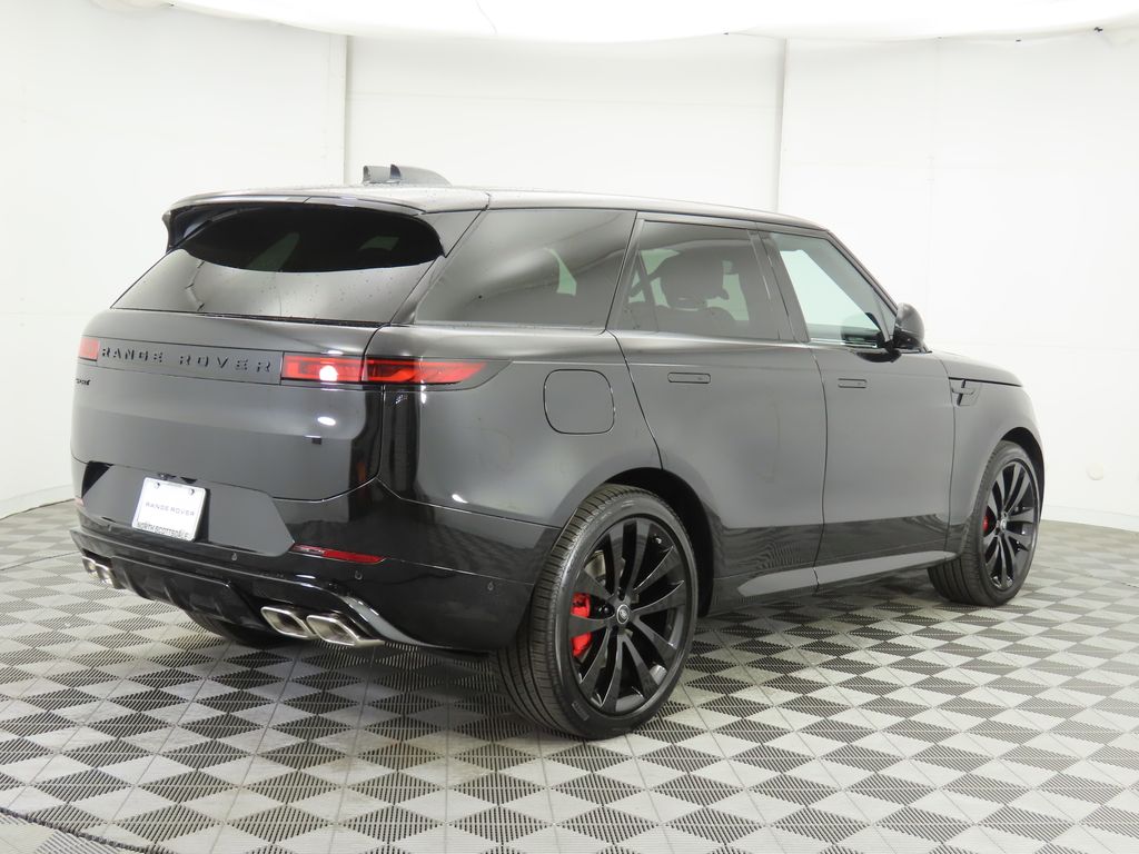 2025 Land Rover Range Rover Sport P530 Dynamic SE photo 3