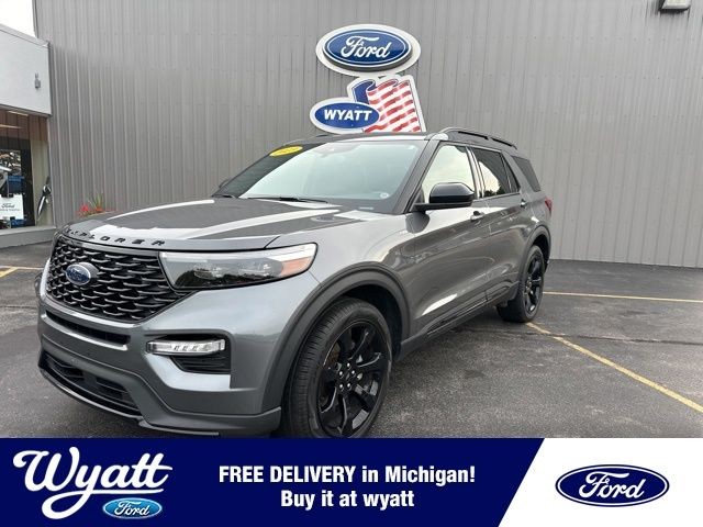 2023 Ford Explorer ST-LINE's photo