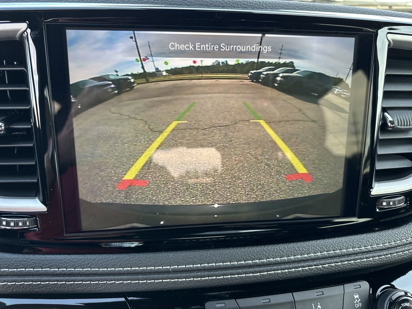 2025 Chrysler Pacifica photo 26