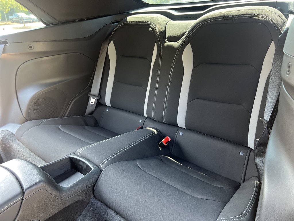 2024 Chevrolet Camaro 1LT photo 9