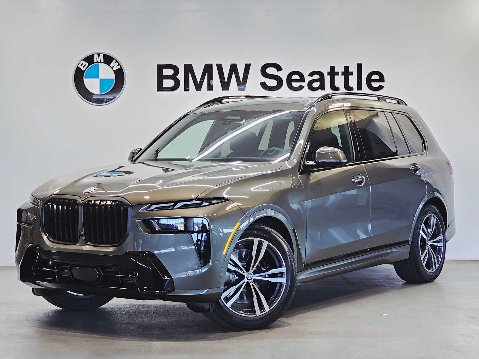 2026 BMW X7 40i's photo