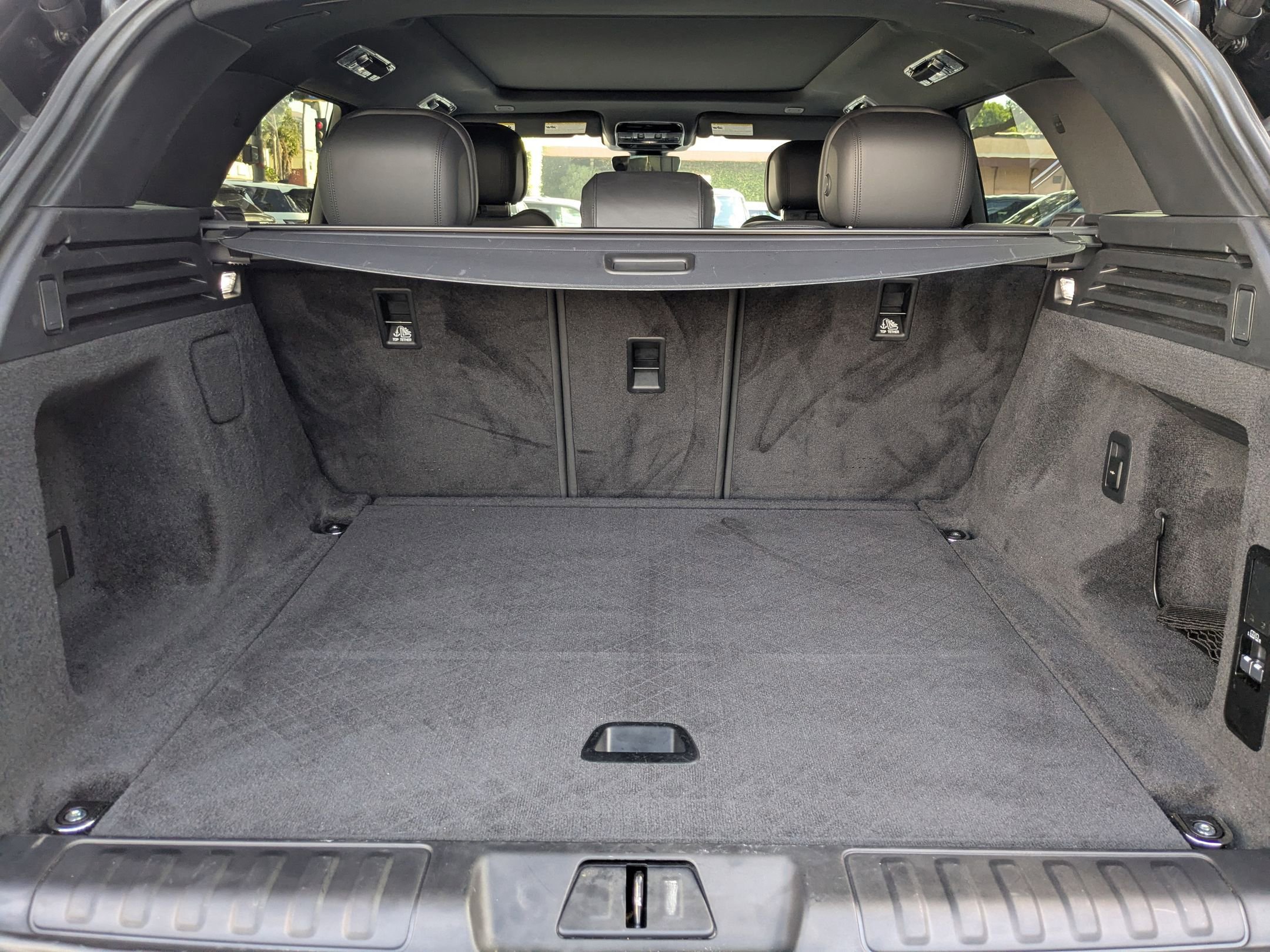2024 Land Rover Range Rover Sport SE photo 6