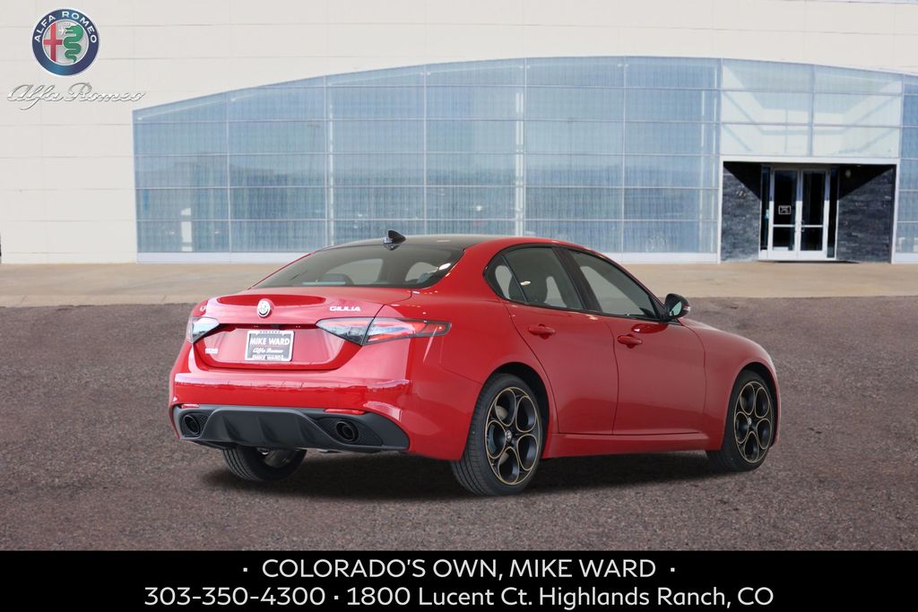 2025 Alfa Romeo Giulia SPRINT photo 4