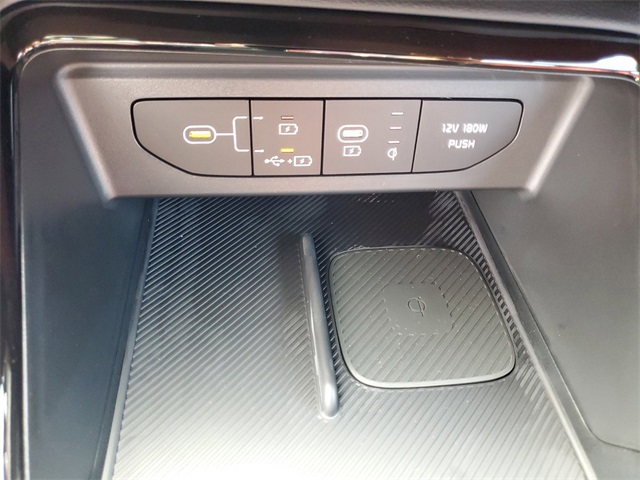 2025 Kia K5 GT-Line photo 22