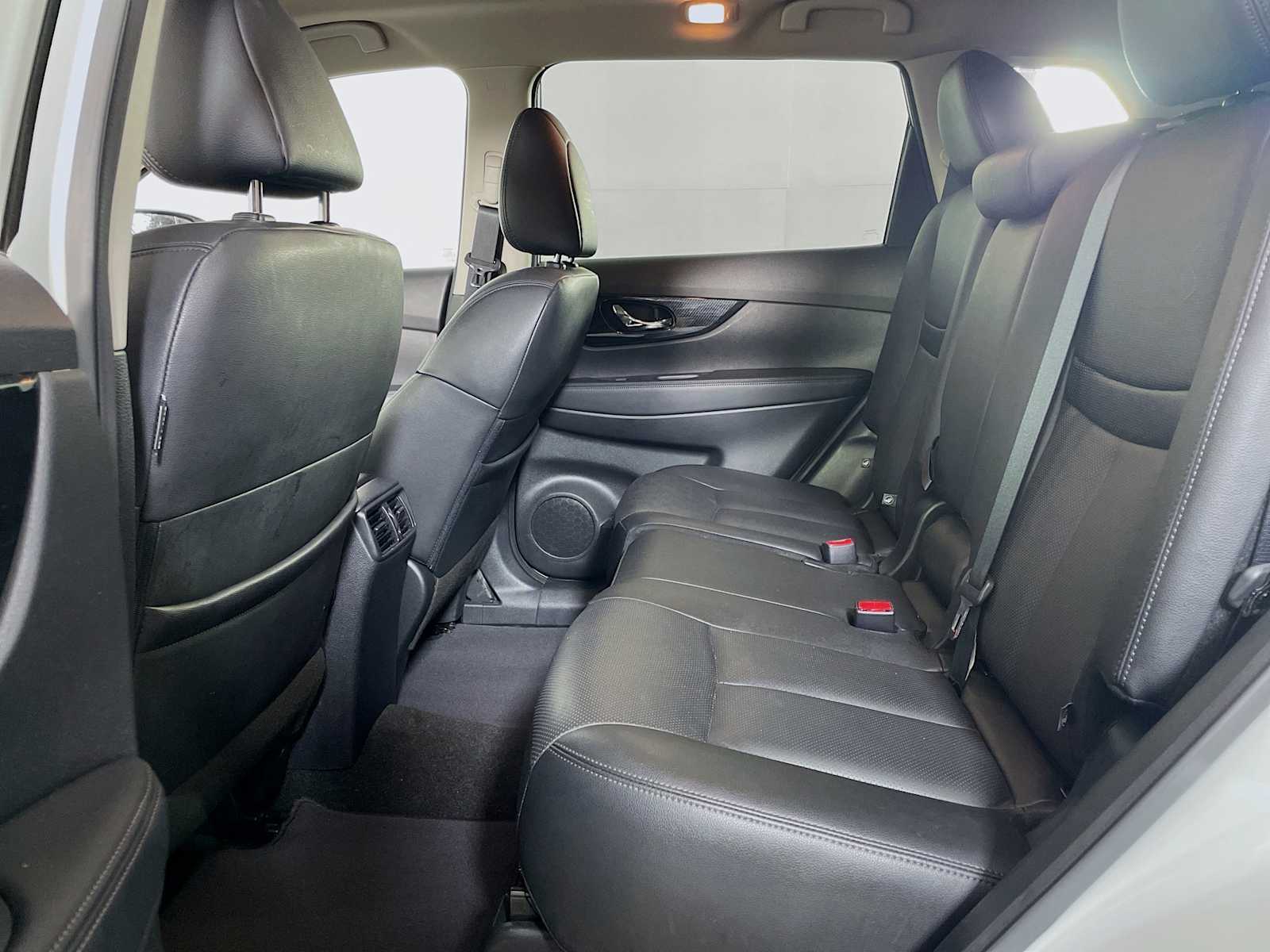 2020 Nissan Rogue SL photo 22