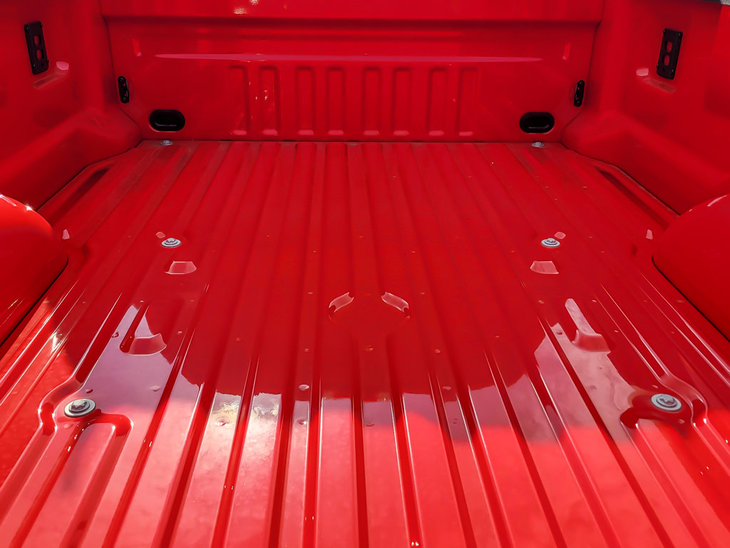 2025 FORD F-350 - Image 18