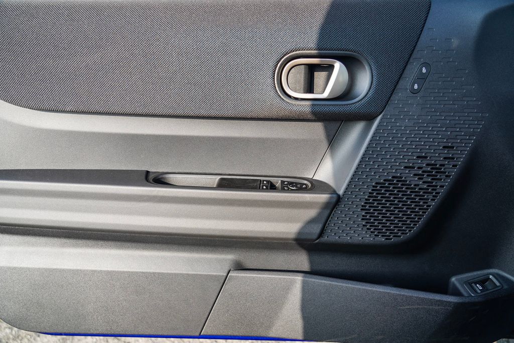 2025 Mini Cooper 2 Door Hardtop Signature photo 19