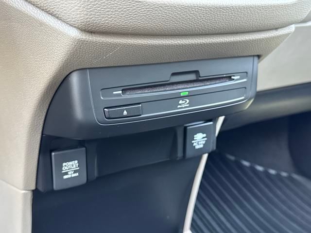 2018 Honda Odyssey Elite photo 14