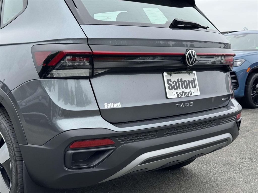 2025 Volkswagen Taos S photo 7