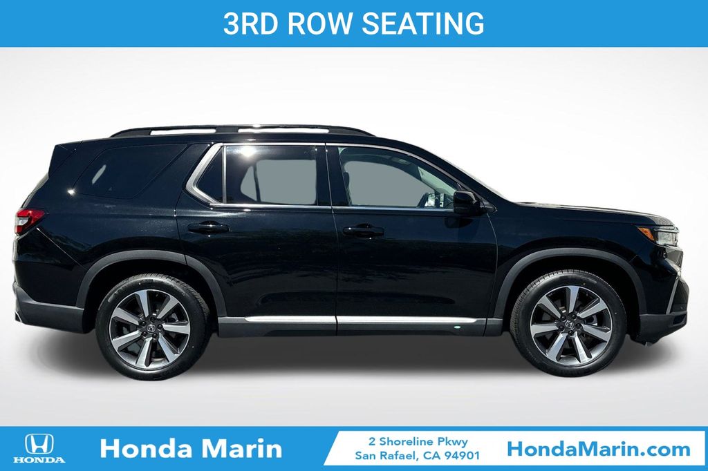 2023 Honda Pilot Elite photo 3