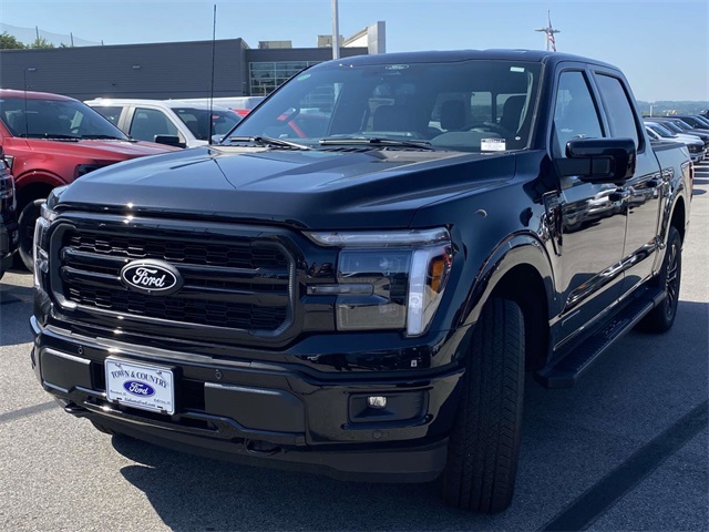 2025 Ford F-150 Lariat photo 4