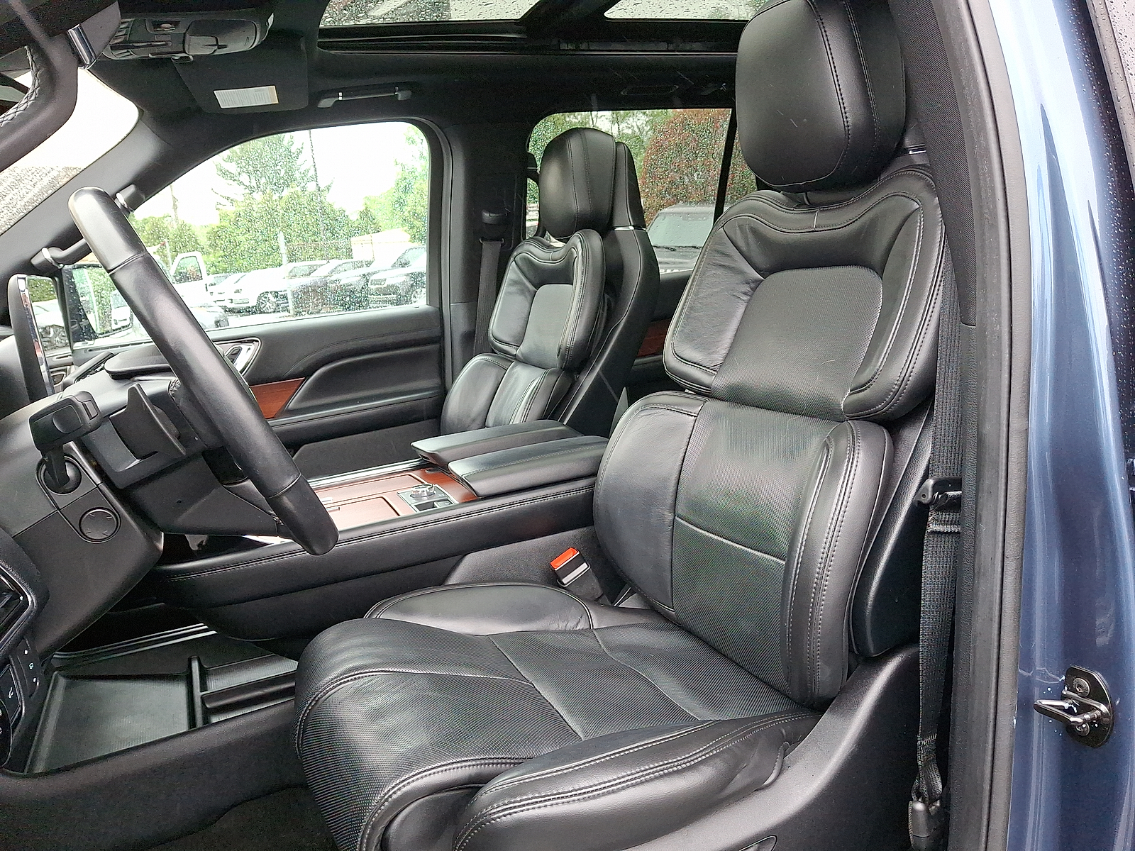 Image 3 of Pre-Owned 2020 Lincoln Navigator Reserve L With Navigation