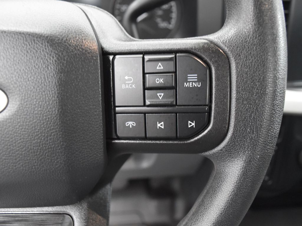 2024 Ford F-250 photo 9