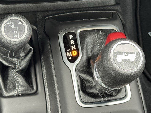 2025 Jeep Wrangler Sport S photo 22