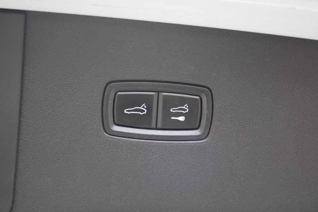 2024 Porsche Cayenne Coupe S photo 37