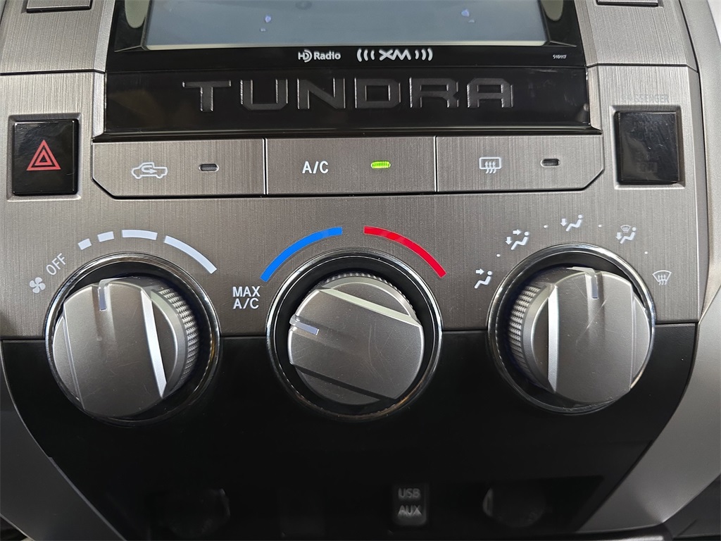 2016 Toyota Tundra SR5 photo 24