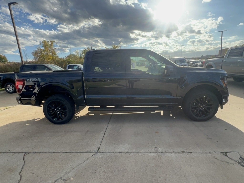 2025 Ford F-150 XLT photo 3