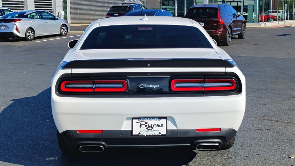 2015 Dodge Challenger R/T Scat Pack photo 28