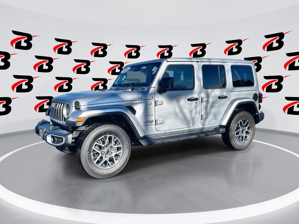 2024 Jeep Wrangler 4-Door Sahara's photo