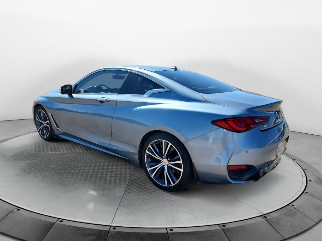 2018 Infiniti Q60 3.0t Luxe photo 2