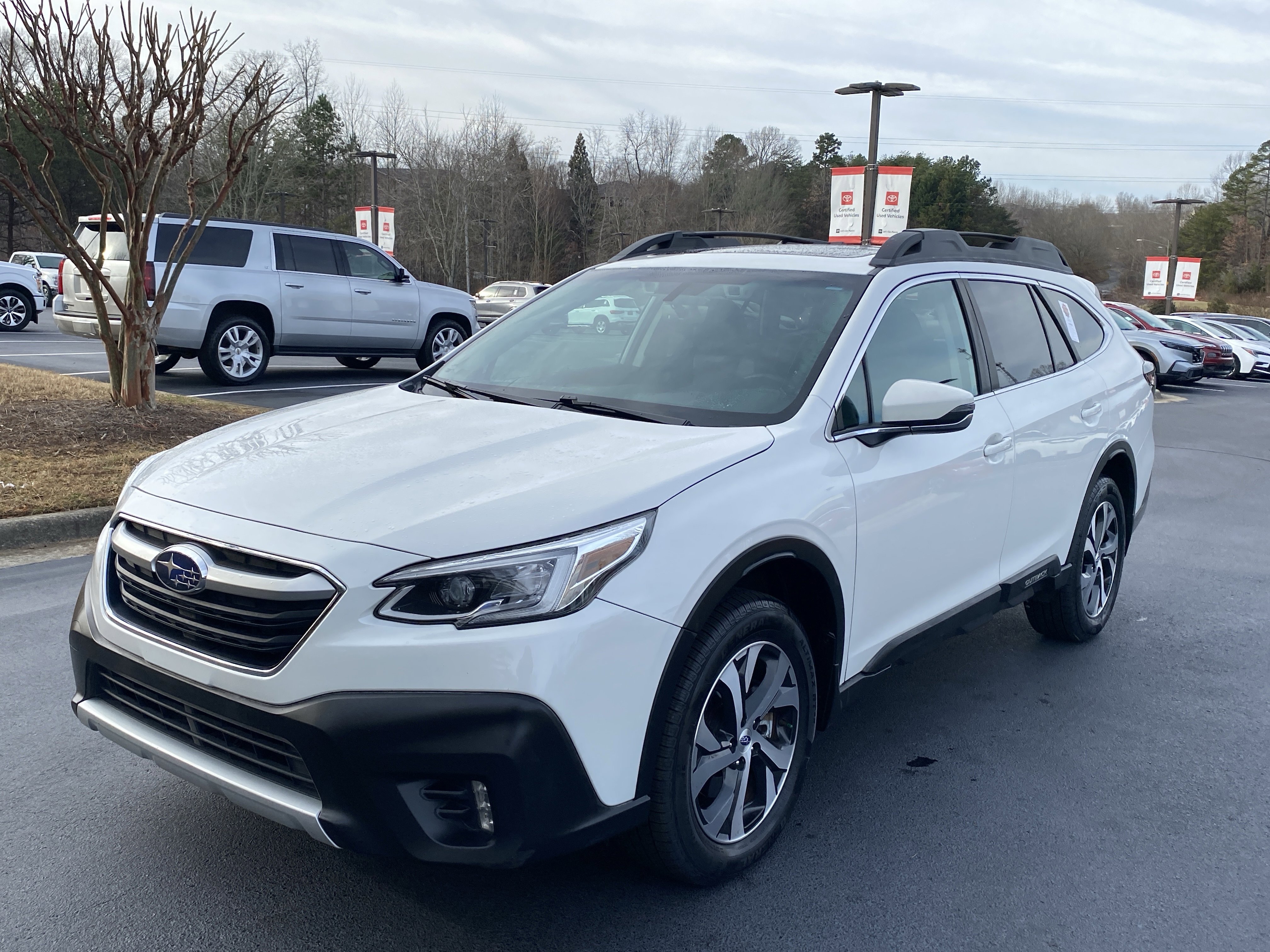 2020 Subaru Outback Limited's photo