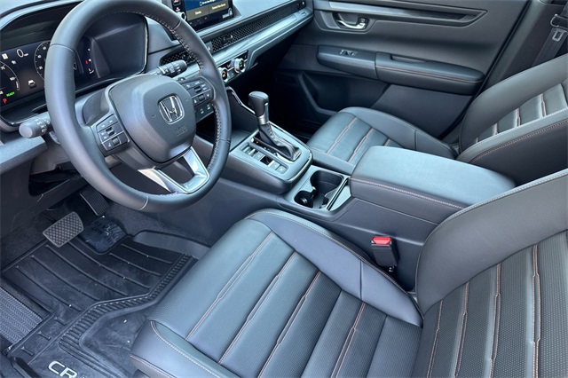 2026 Honda CR-V Hybrid Sport-L photo 4