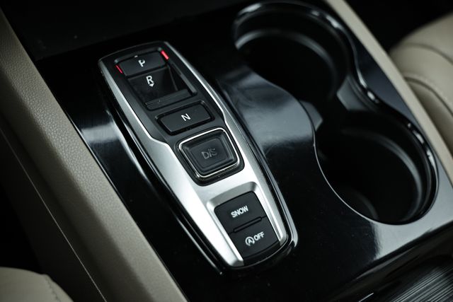 2016 Honda Pilot Touring photo 34