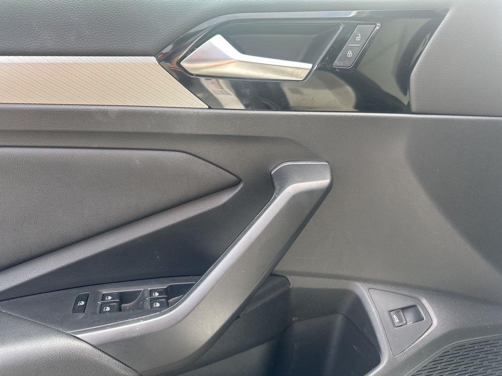 2019 Volkswagen Jetta R-Line photo 8