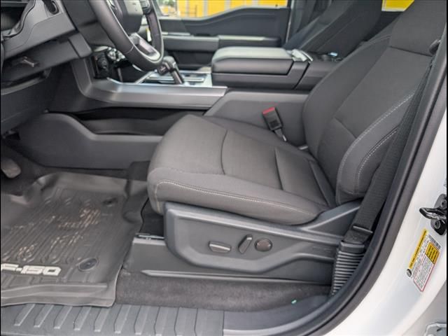 2025 Ford F-150 XLT photo 6