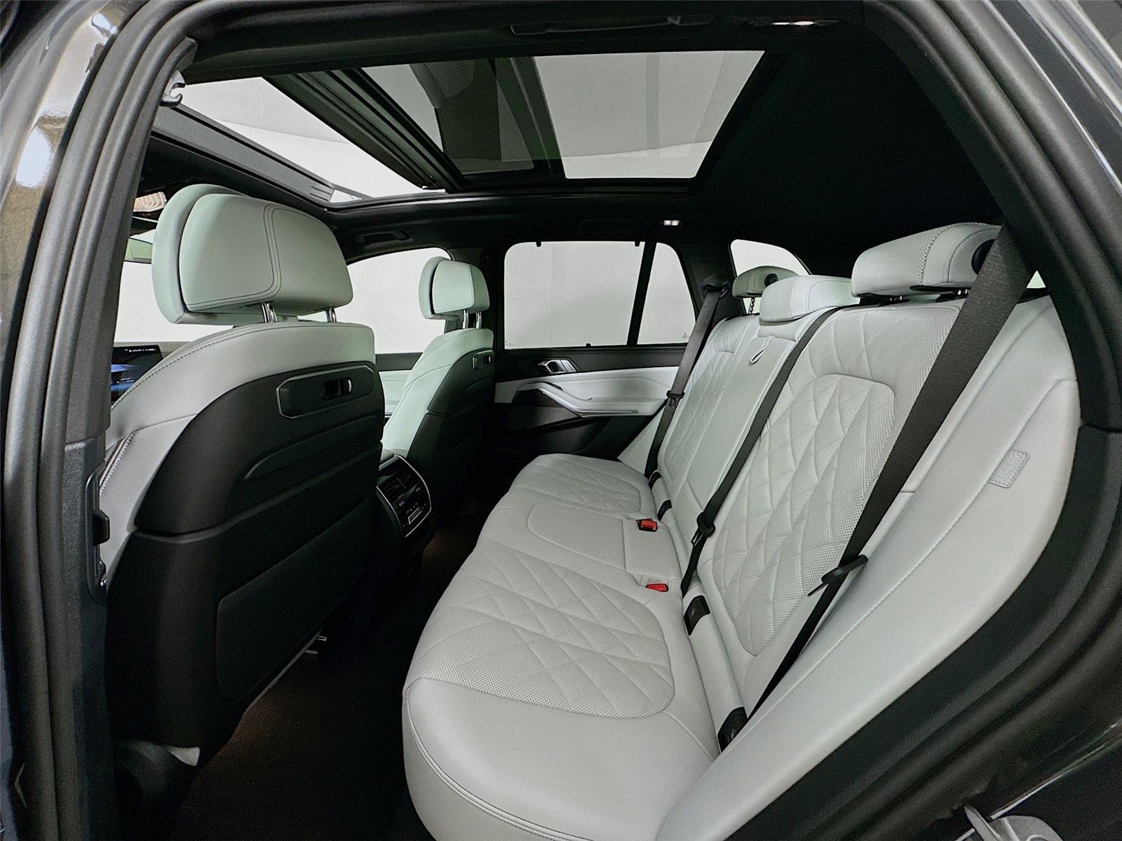 2026 Bmw X5 M60i photo 25