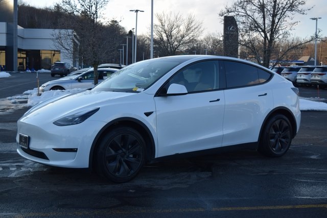 Used 2025 Tesla Model Y Long Range with VIN 7SAYGAEE0SF237619 for sale in Northborough, MA