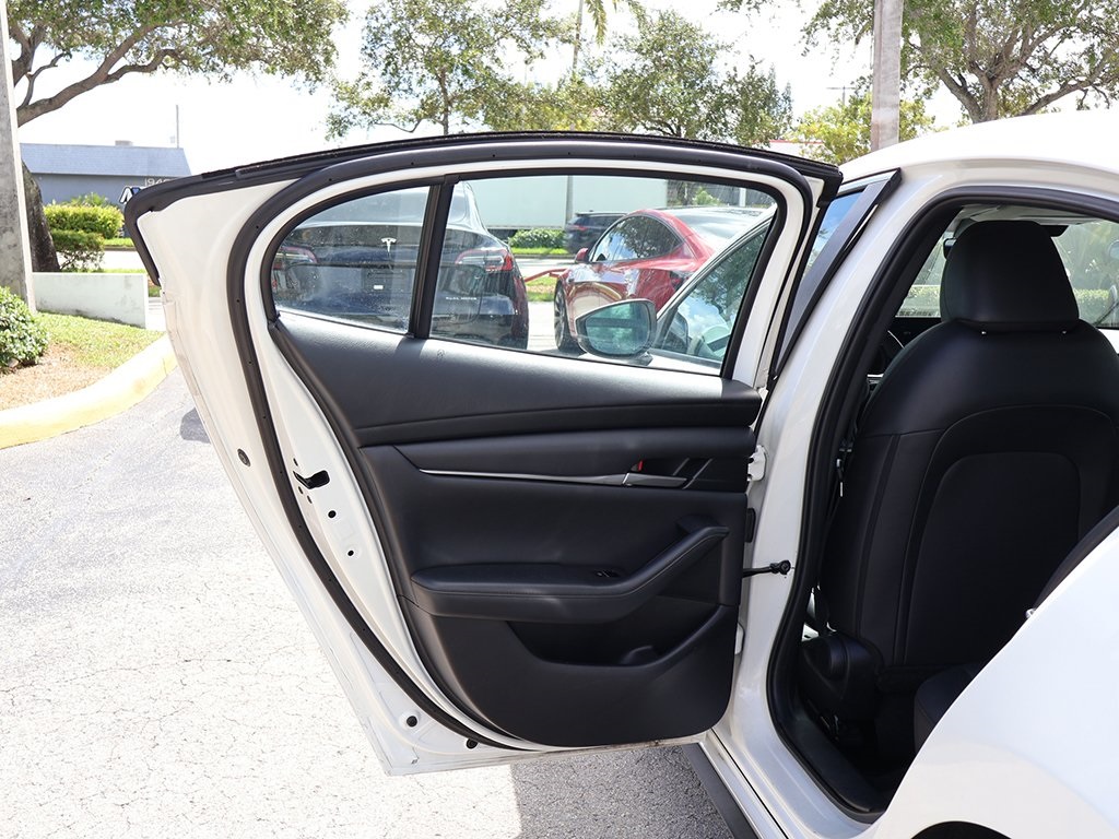 2021 Mazda Mazda3 Select photo 19