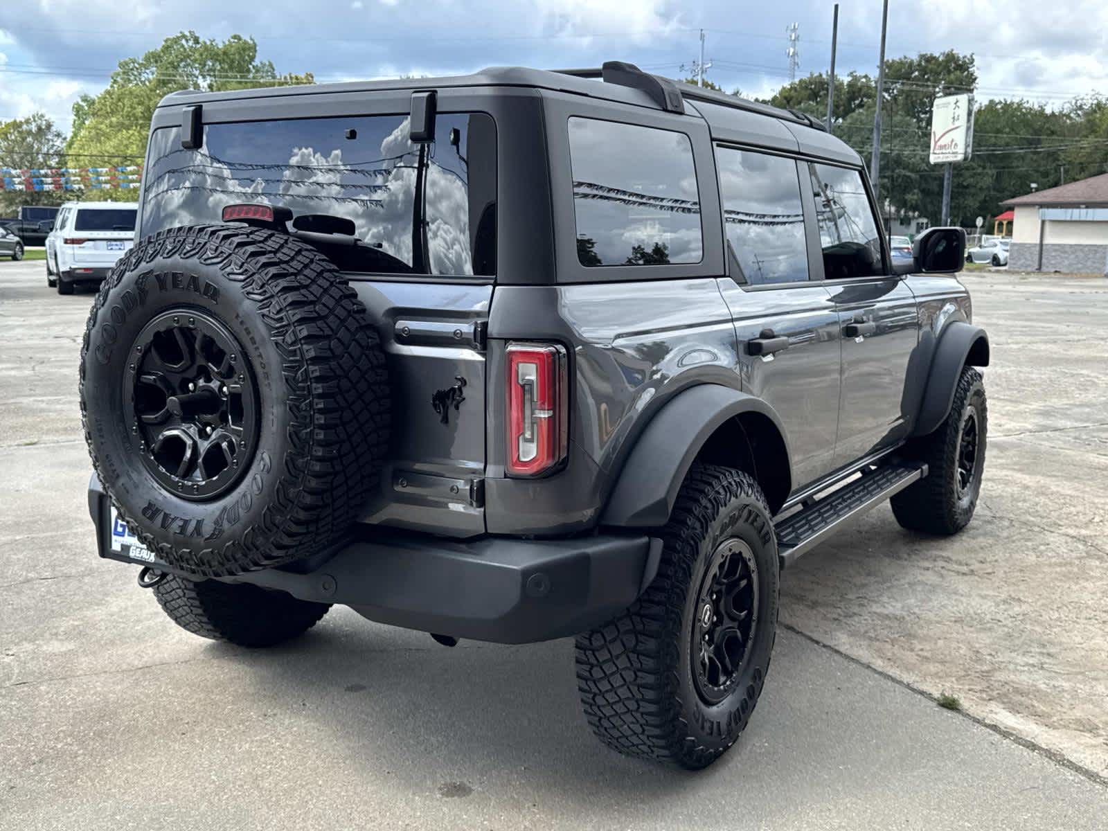 2023 Ford Bronco Base Big Bend Black Diamond Outer Banks Badlands Wildtrak Everglades photo 10