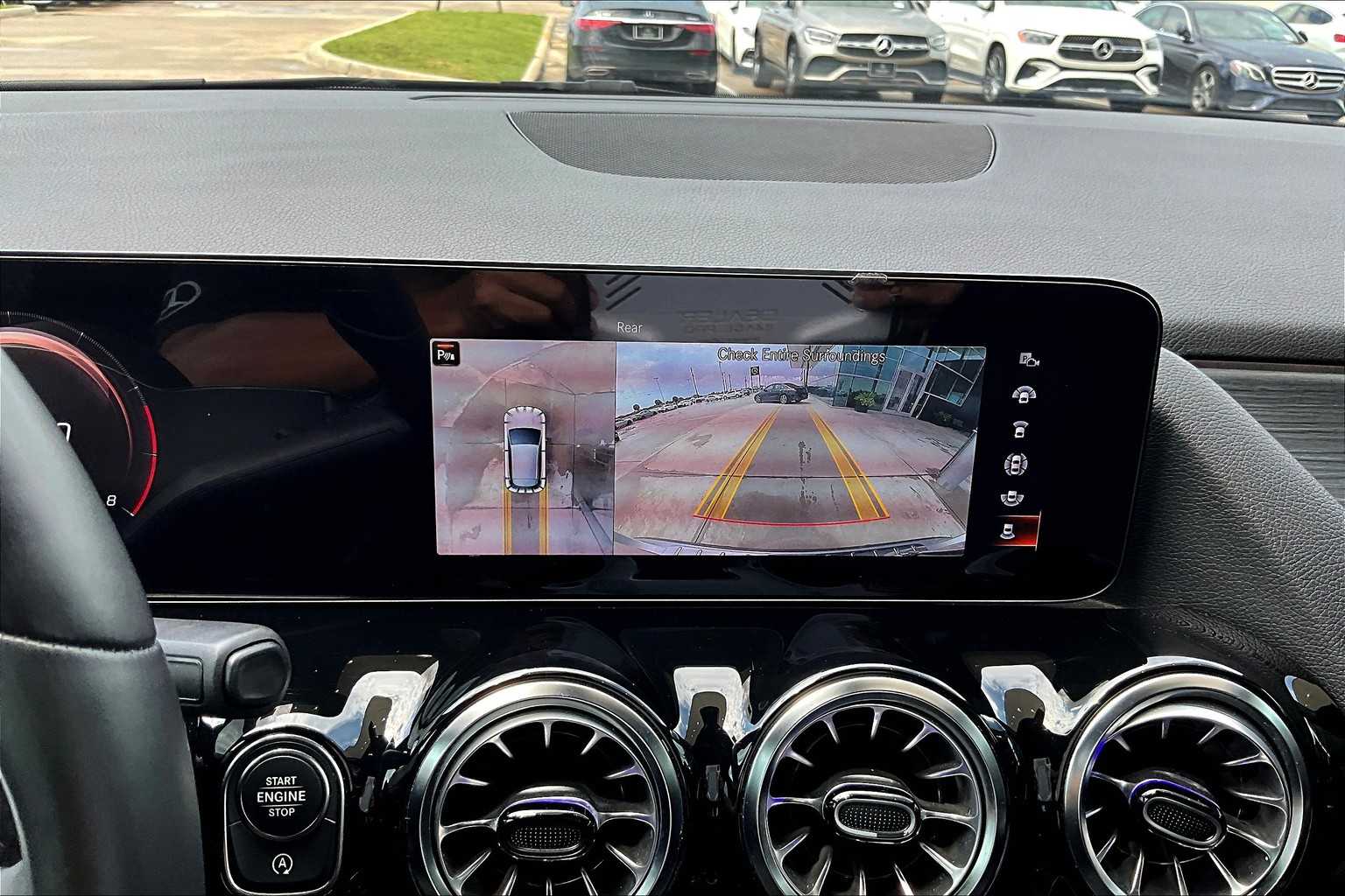 2023 Mercedes Benz GLA 250 photo 24
