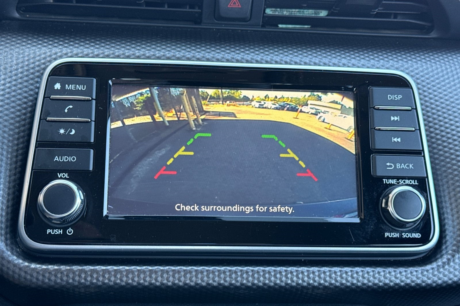 2020 Nissan Kicks S photo 19