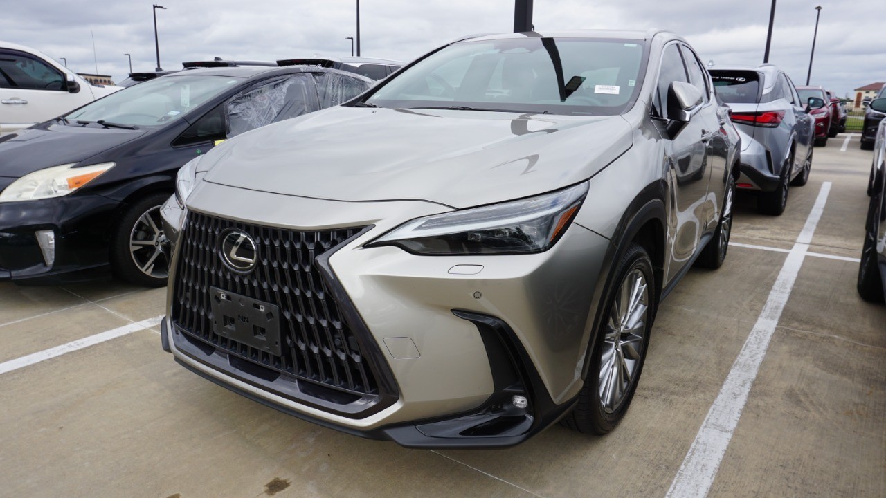 2023 Lexus NX 350's photo