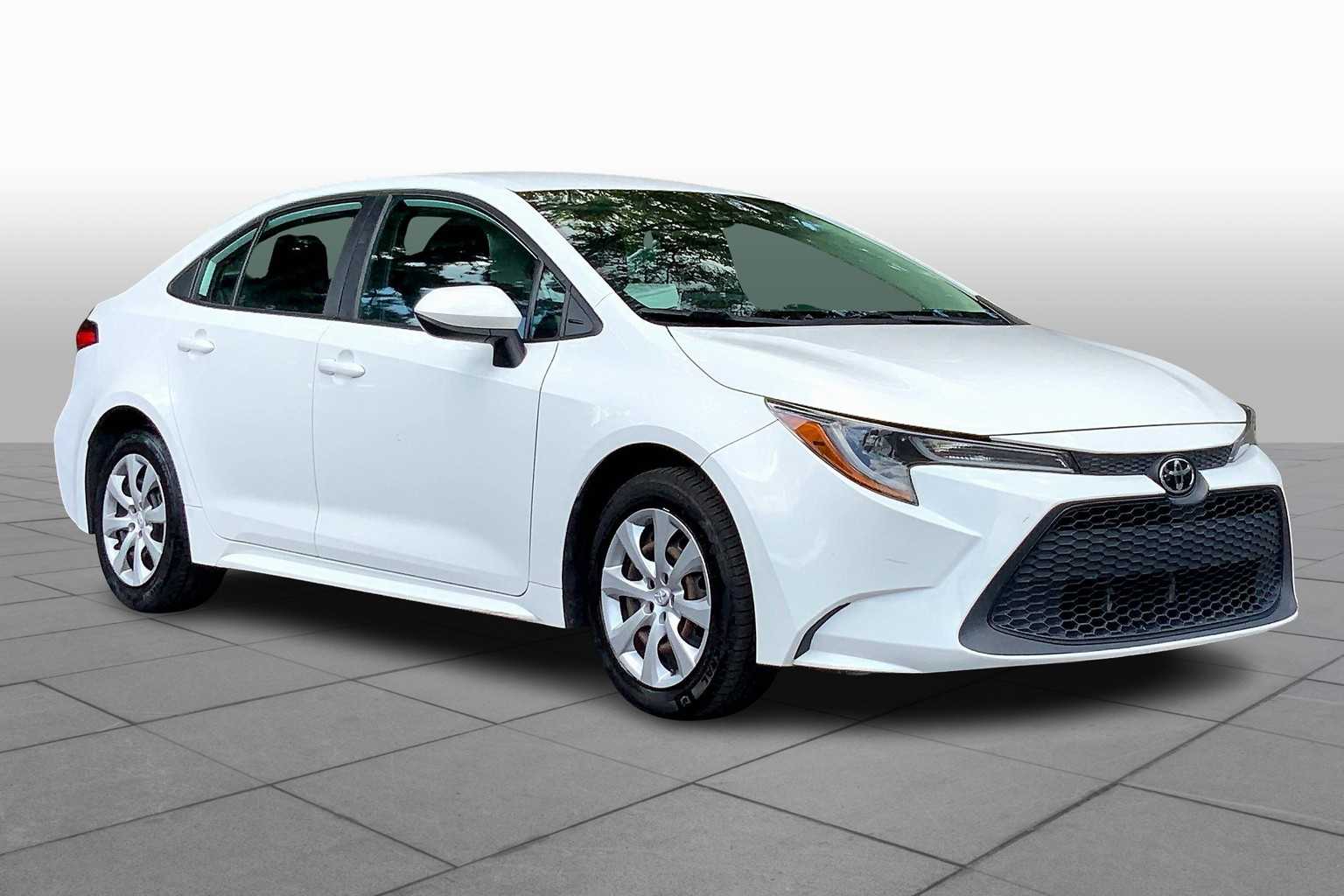 2021 Toyota Corolla LE photo 2