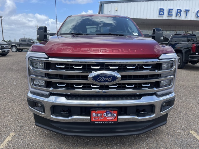 2025 Ford F-250 Lariat photo 2