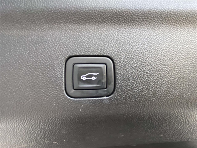 2021 Chevrolet Tahoe LT photo 5