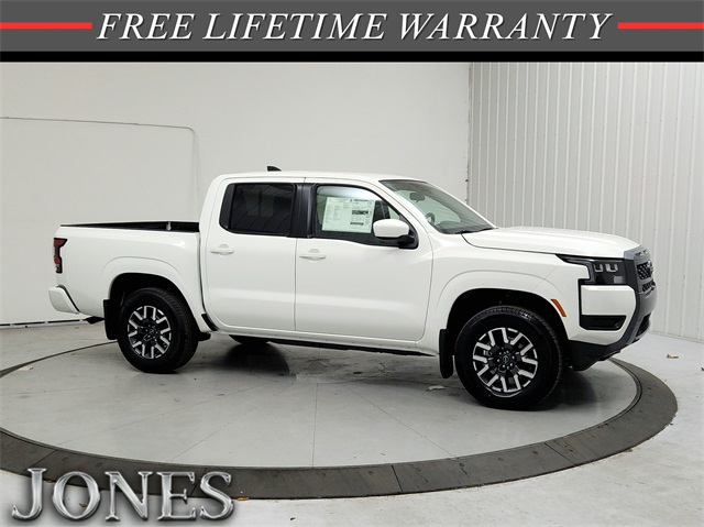 2026 Nissan Frontier SV's photo